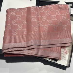 Gucci scarf